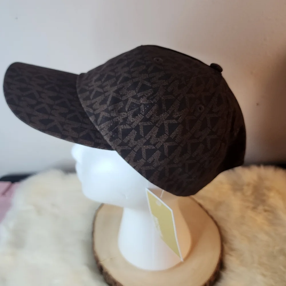 Michael Kors Signature Logo Cap Brown